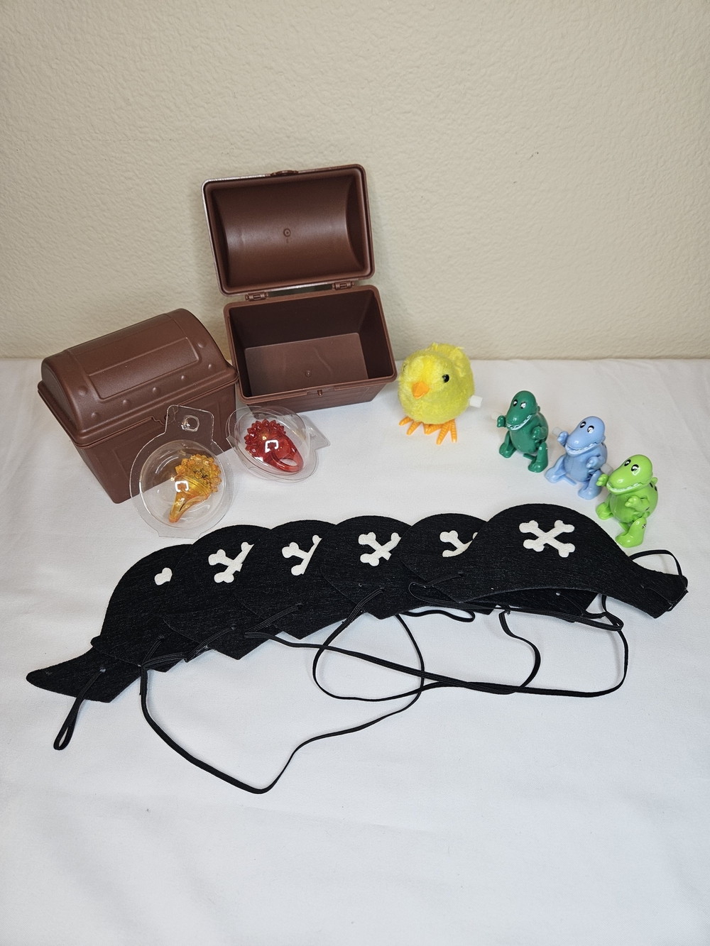 Pirate Hat Set with Treasure Chests and Toys NWOT